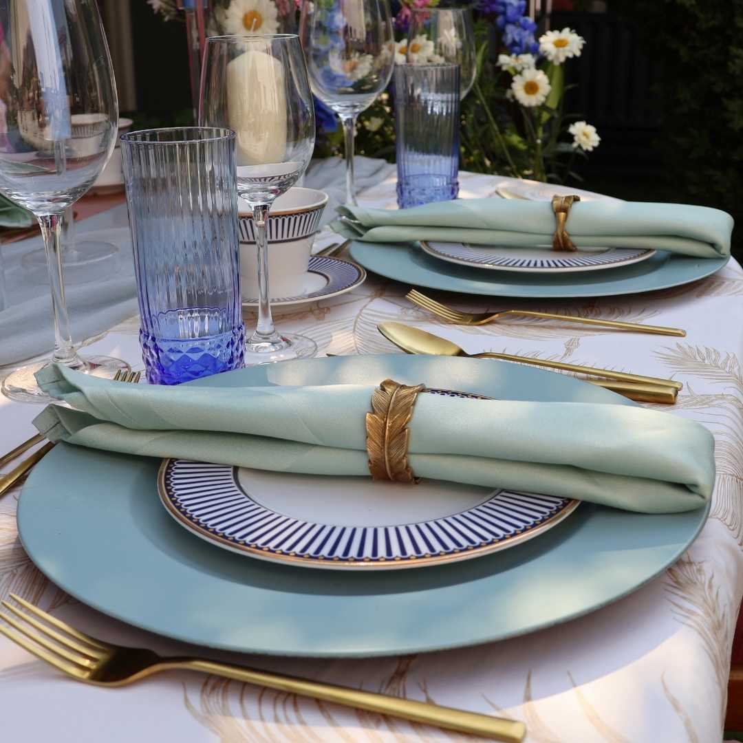 Tischwäsche mieten Berlin Hochzeit, Firmenfeier, Geburtstag - Tischwäscheverleih - Lasate -Stoffserviette Damast Grün mieten